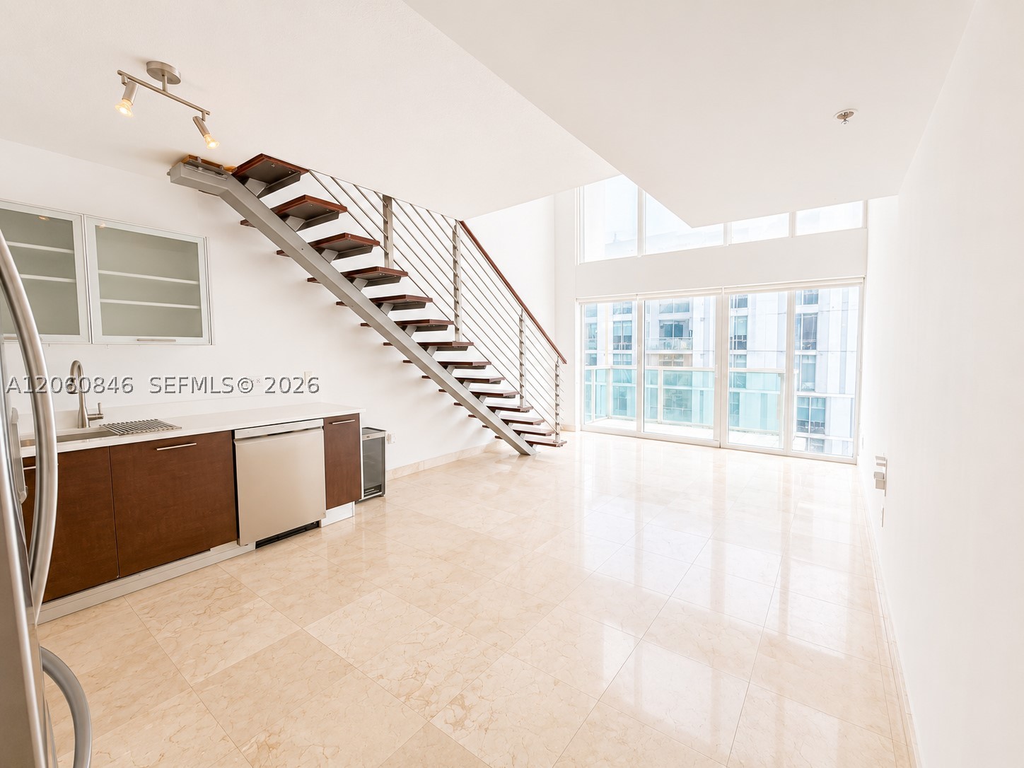 41 SE 5th St #1412, Miami FL 33131