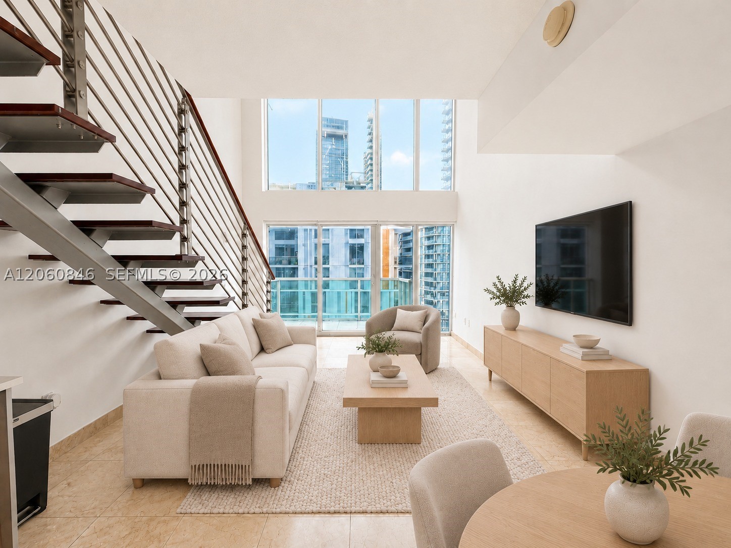 41 SE 5th St #1412, Miami FL 33131