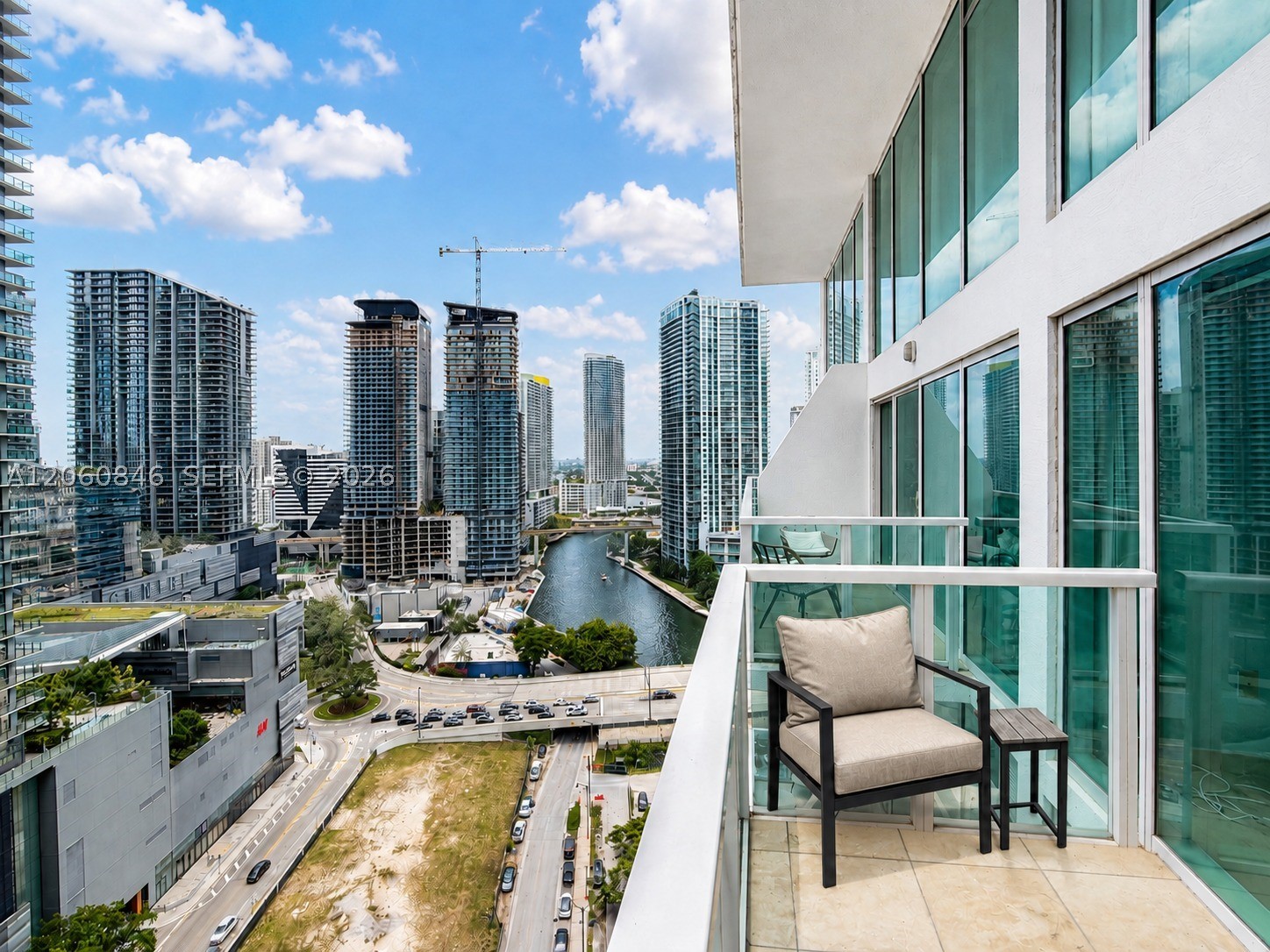 41 SE 5th St #1412, Miami FL 33131