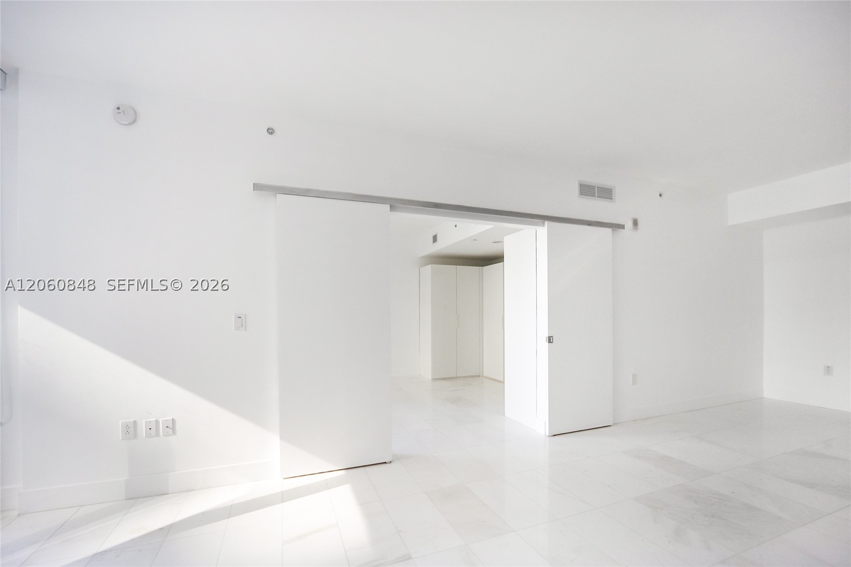 1010 Brickell Ave #2708, Miami FL 33131