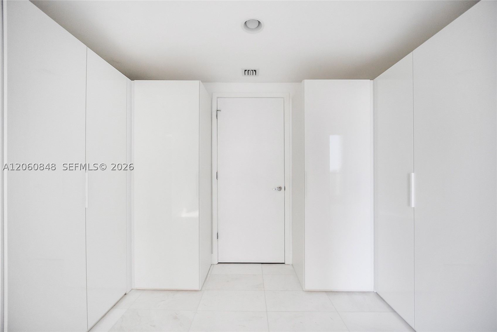 1010 Brickell Ave #2708, Miami FL 33131