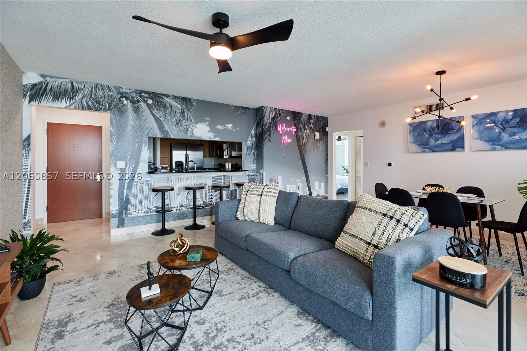 31 SE 5th St #3201, Miami FL 33131