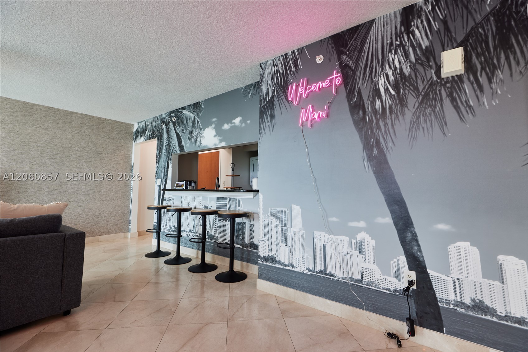 31 SE 5th St #3201, Miami FL 33131