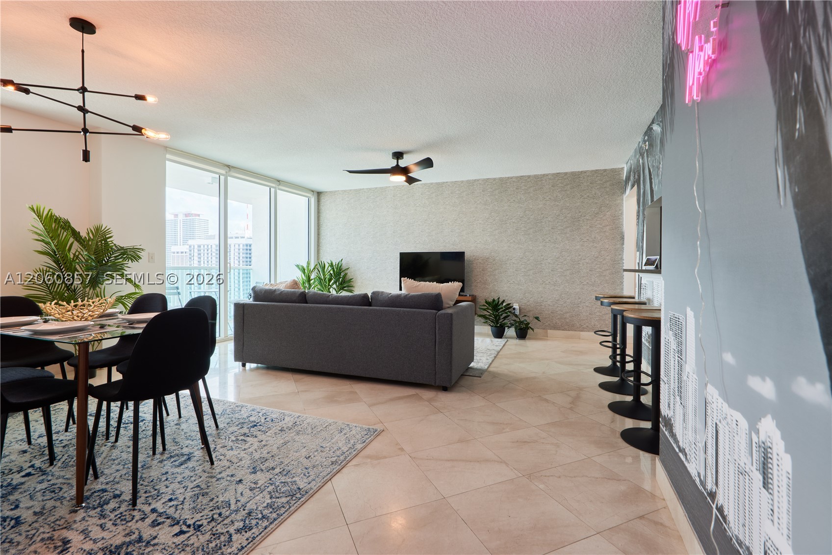 31 SE 5th St #3201, Miami FL 33131