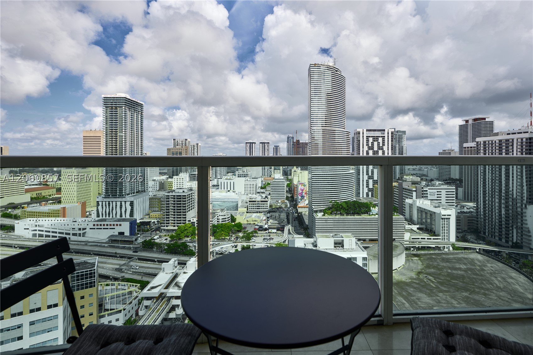 31 SE 5th St #3201, Miami FL 33131