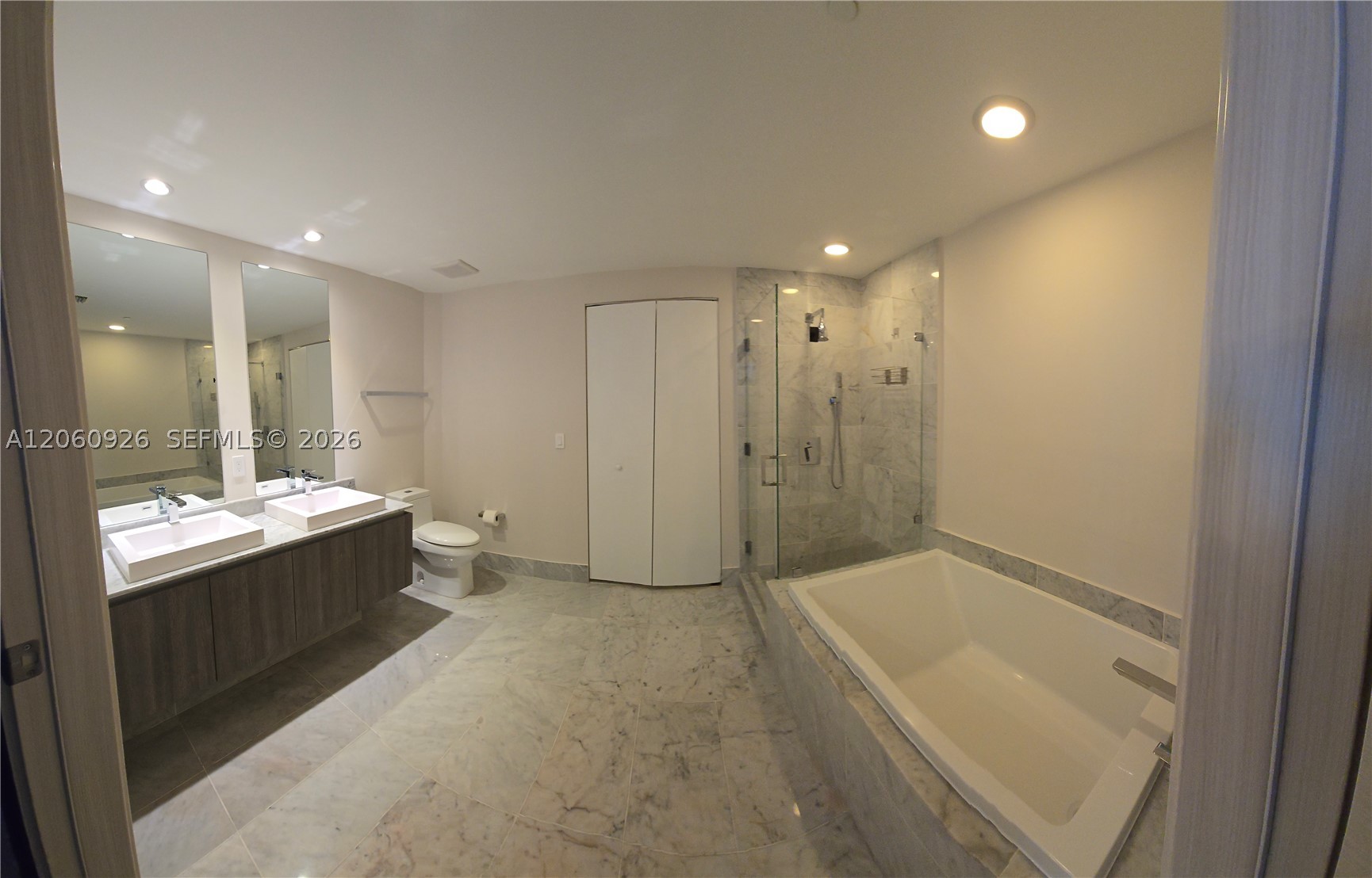 801 S Miami Ave #2205, Miami FL 33130