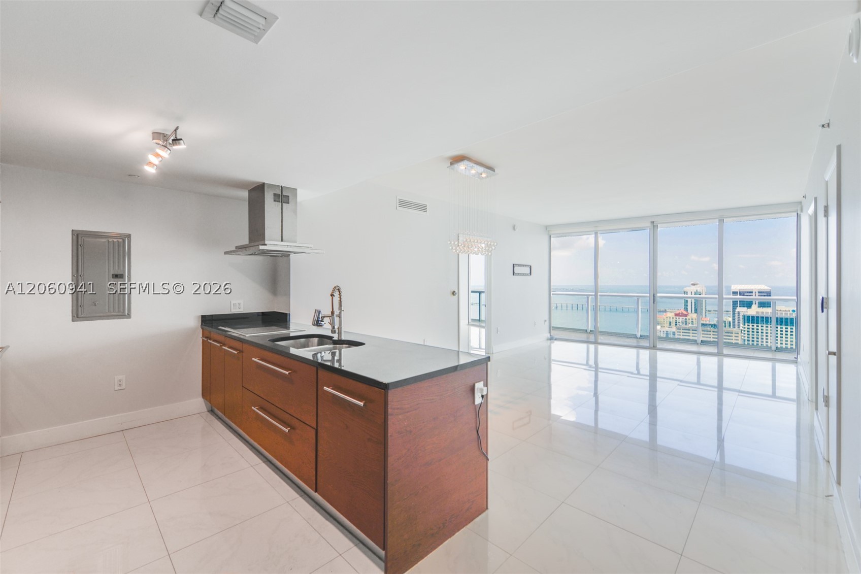495 Brickell Ave #5205, Miami FL 33131