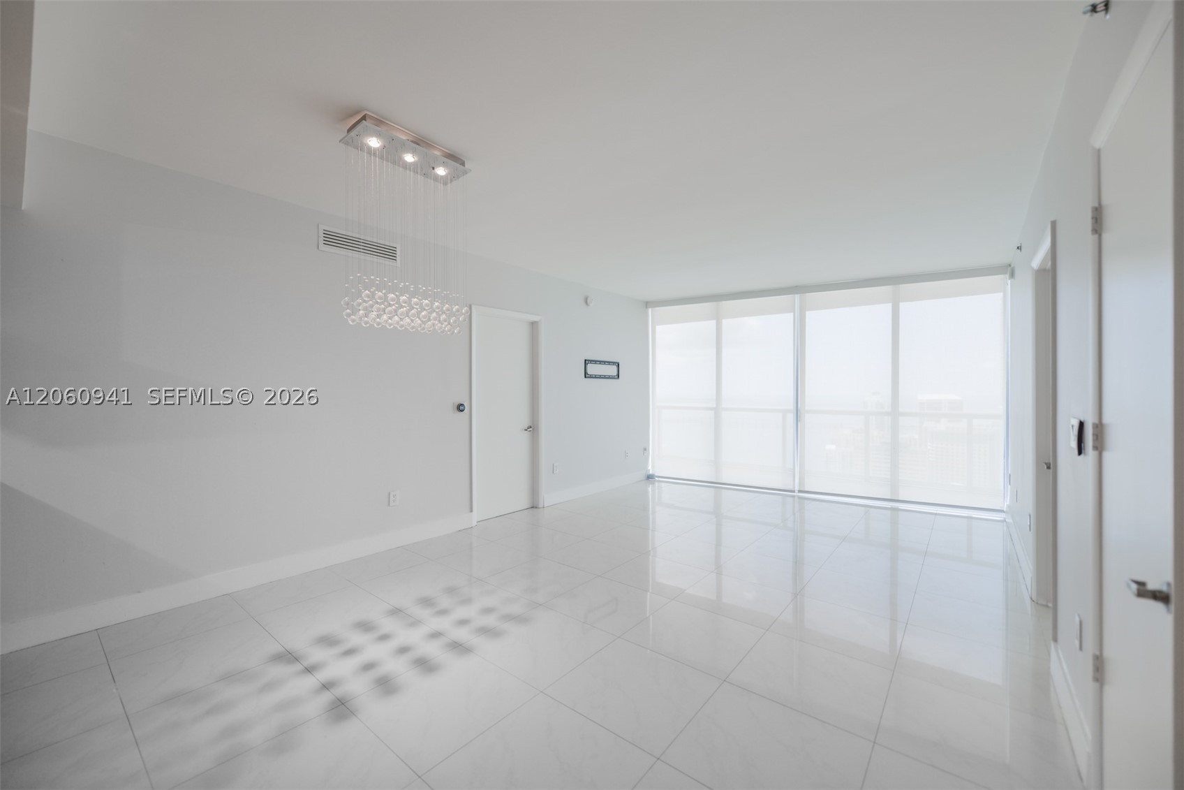 495 Brickell Ave #5205, Miami FL 33131