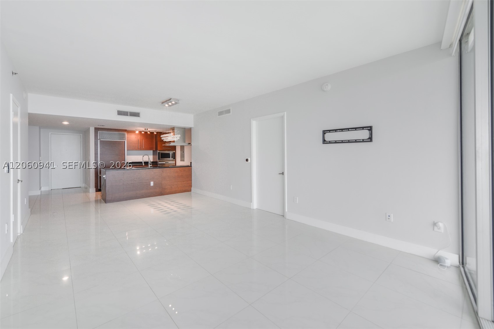 495 Brickell Ave #5205, Miami FL 33131