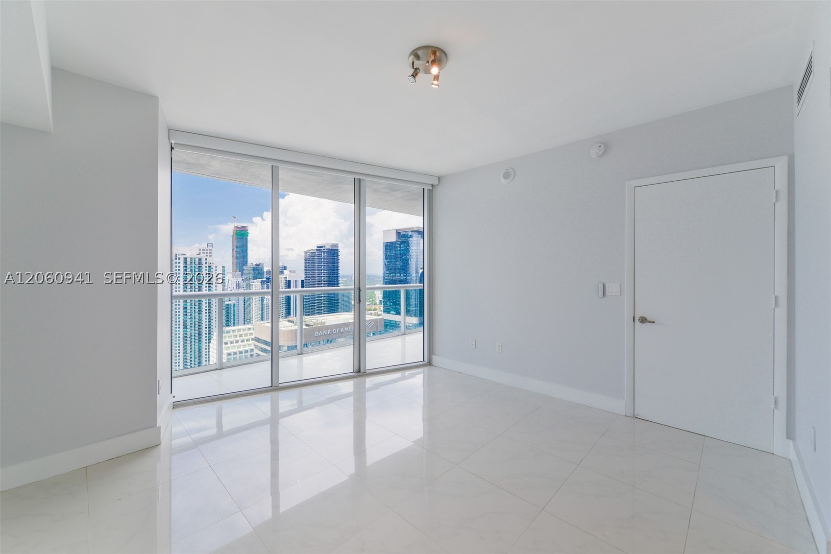 495 Brickell Ave #5205, Miami FL 33131