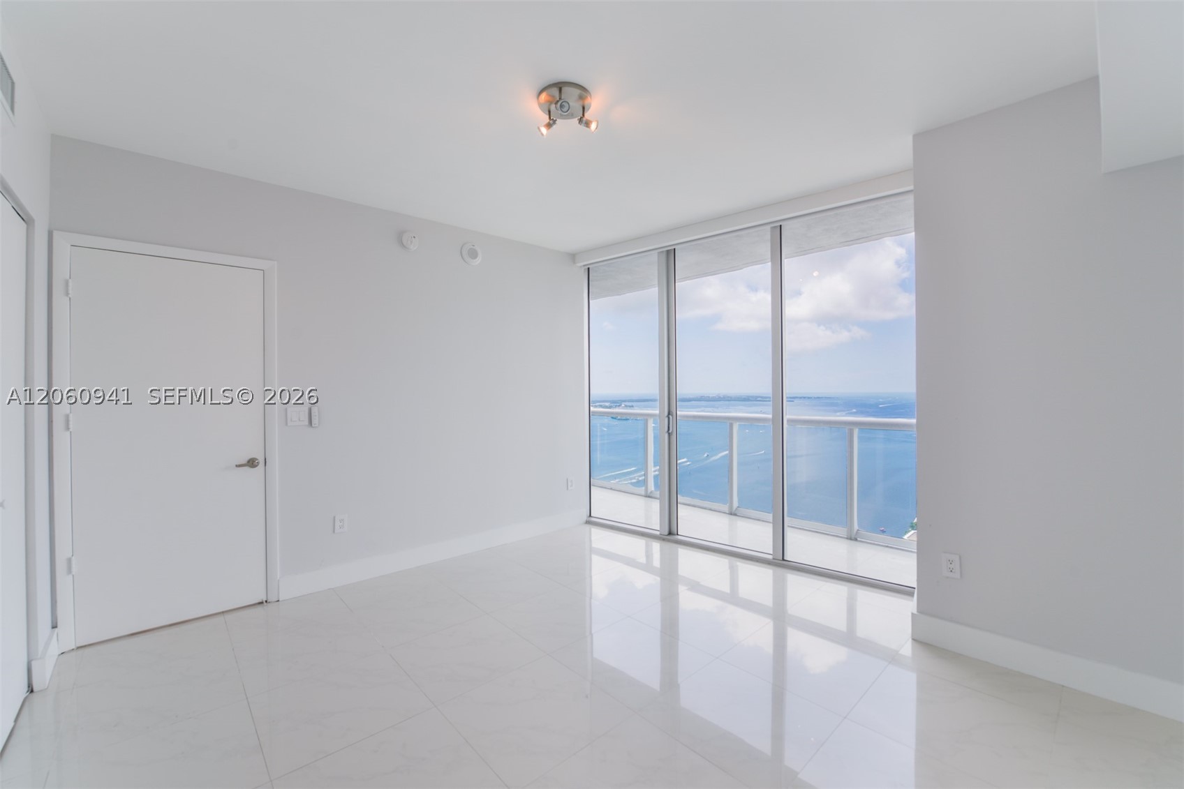 495 Brickell Ave #5205, Miami FL 33131