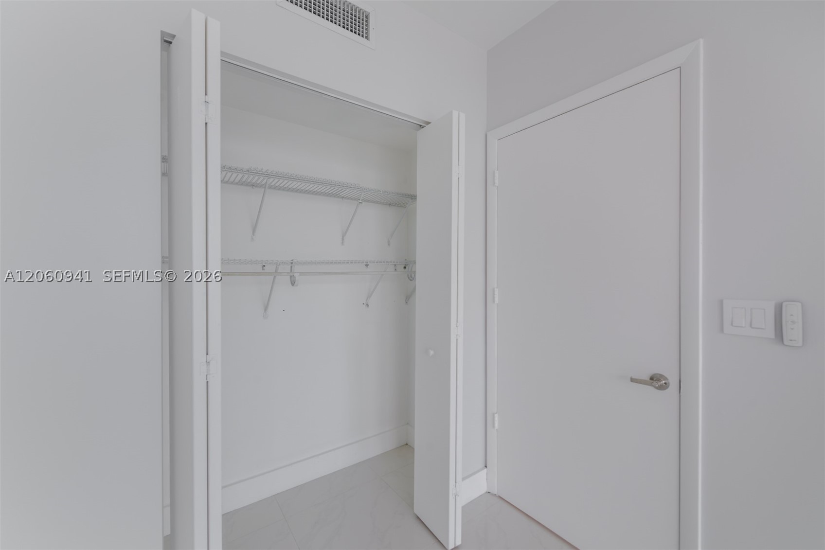 495 Brickell Ave #5205, Miami FL 33131