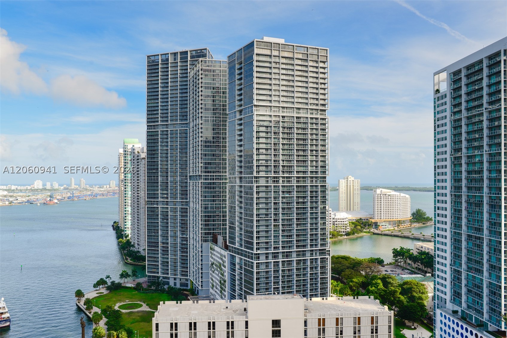495 Brickell Ave #5205, Miami FL 33131