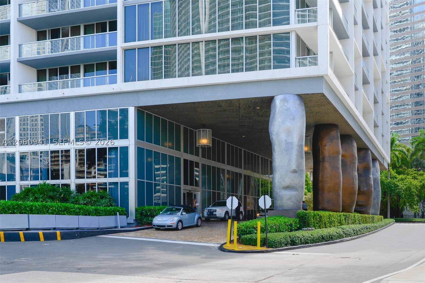 495 Brickell Ave #5205, Miami FL 33131