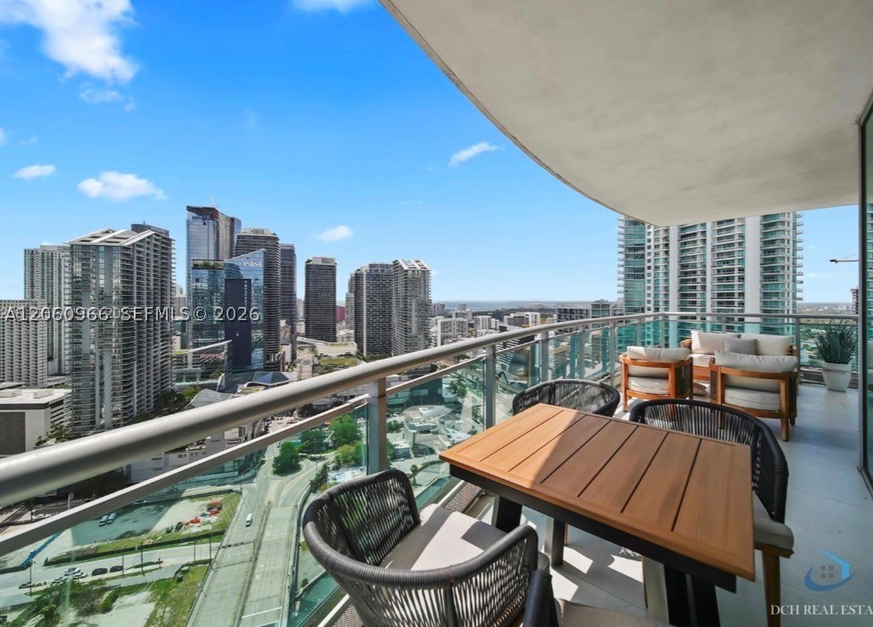 350 S Miami Ave #3902, Miami FL 33130