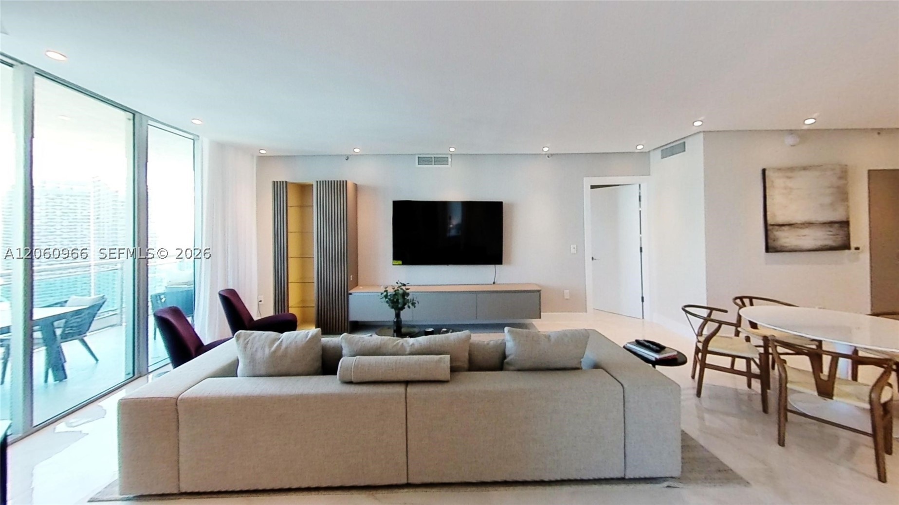 350 S Miami Ave #3902, Miami FL 33130