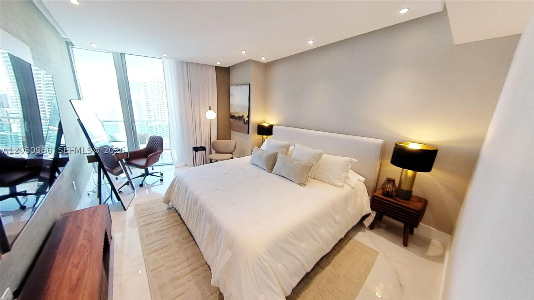 350 S Miami Ave #3902, Miami FL 33130
