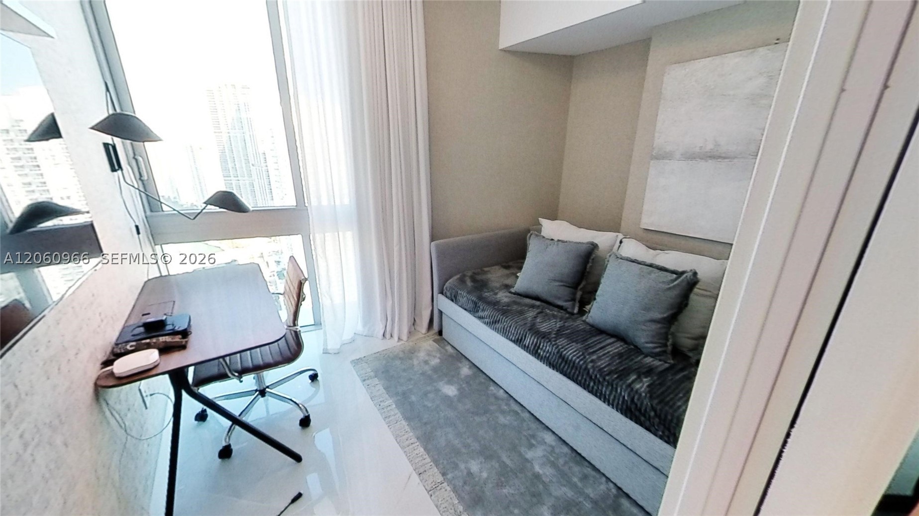 350 S Miami Ave #3902, Miami FL 33130