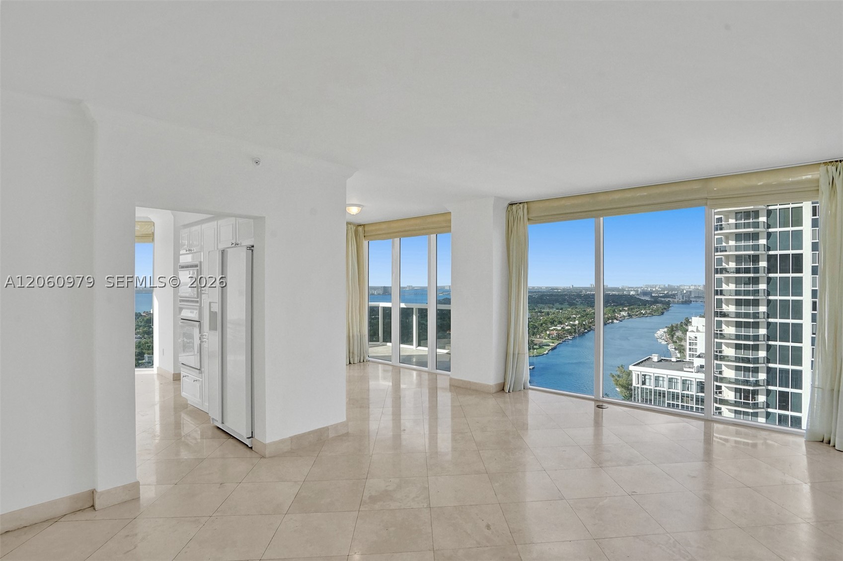 4775 Collins Ave #3007, Miami Beach FL 33140
