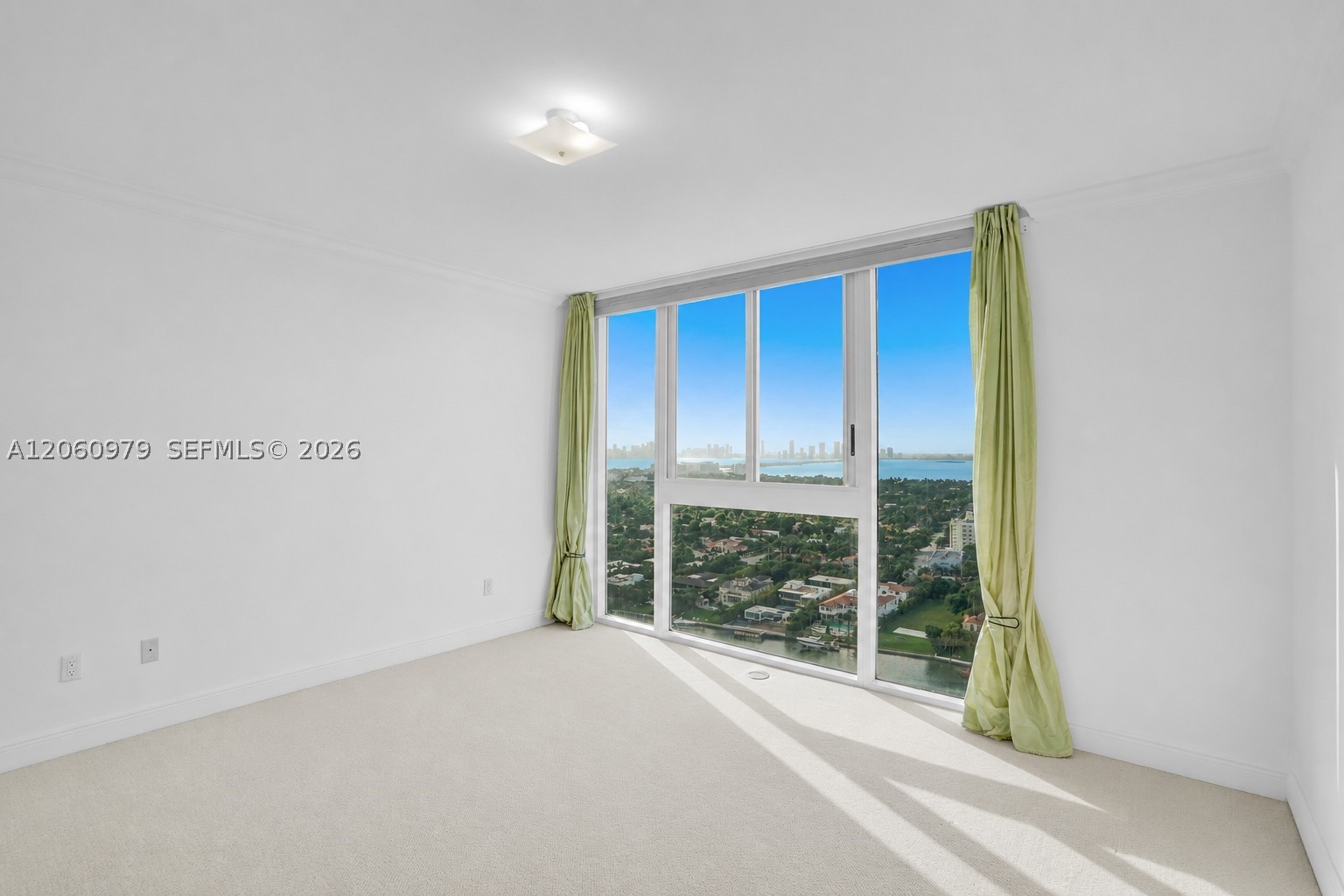 4775 Collins Ave #3007, Miami Beach FL 33140