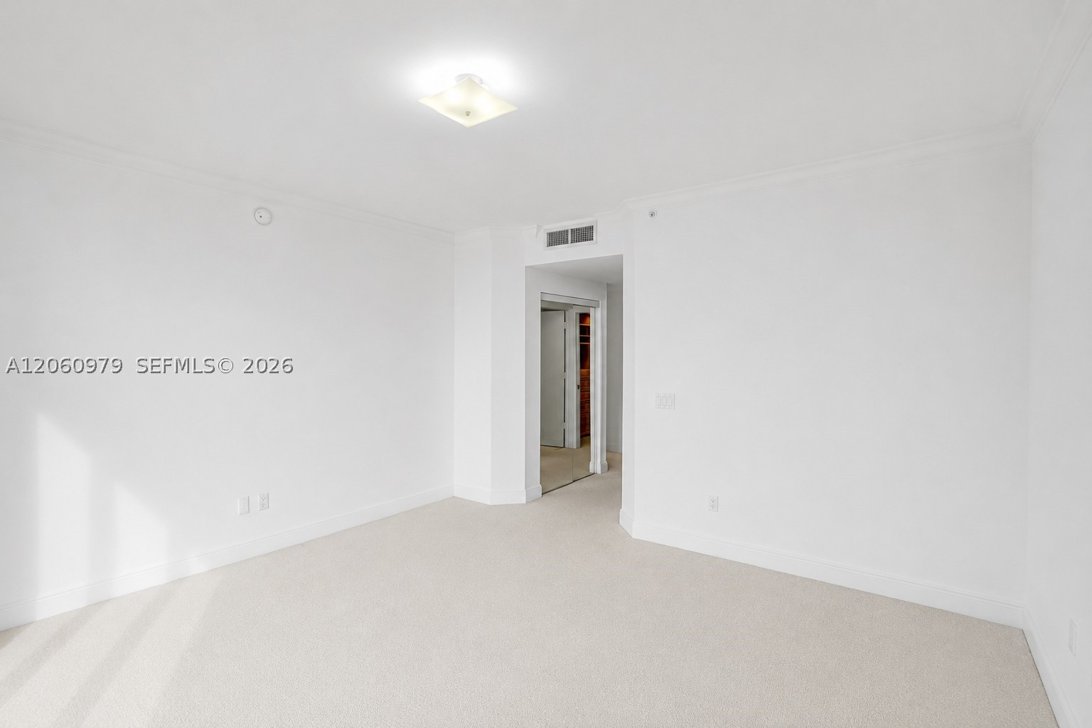 4775 Collins Ave #3007, Miami Beach FL 33140