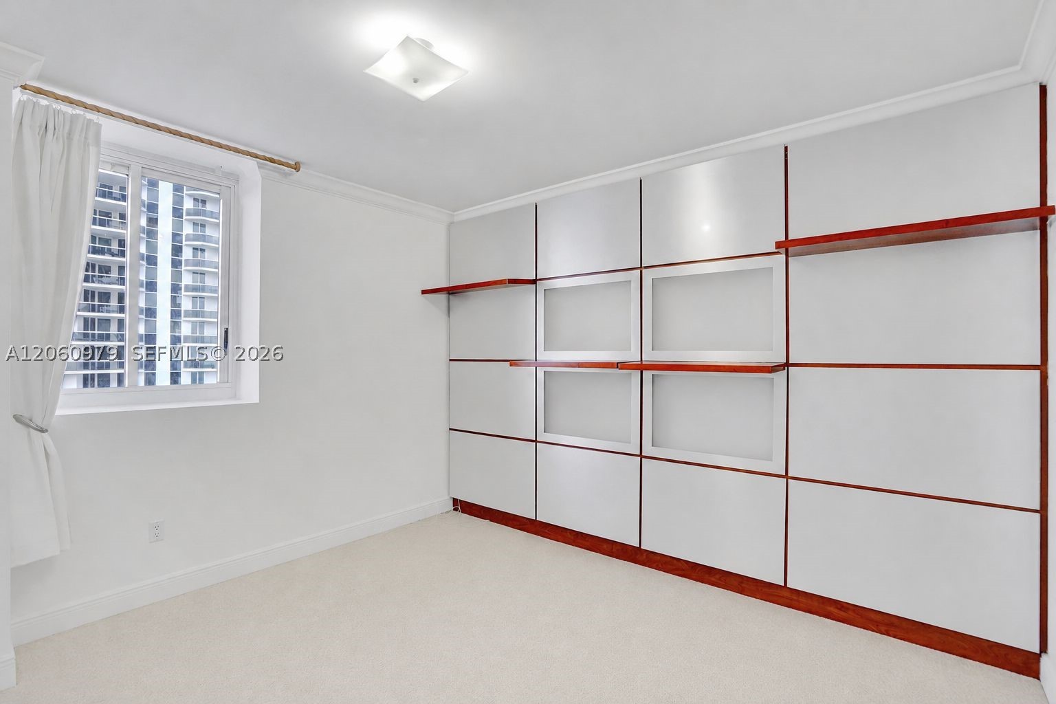 4775 Collins Ave #3007, Miami Beach FL 33140