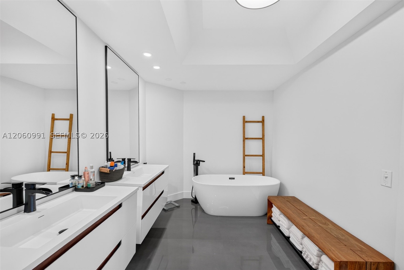 2000 Island Blvd #3010, Aventura FL 33160