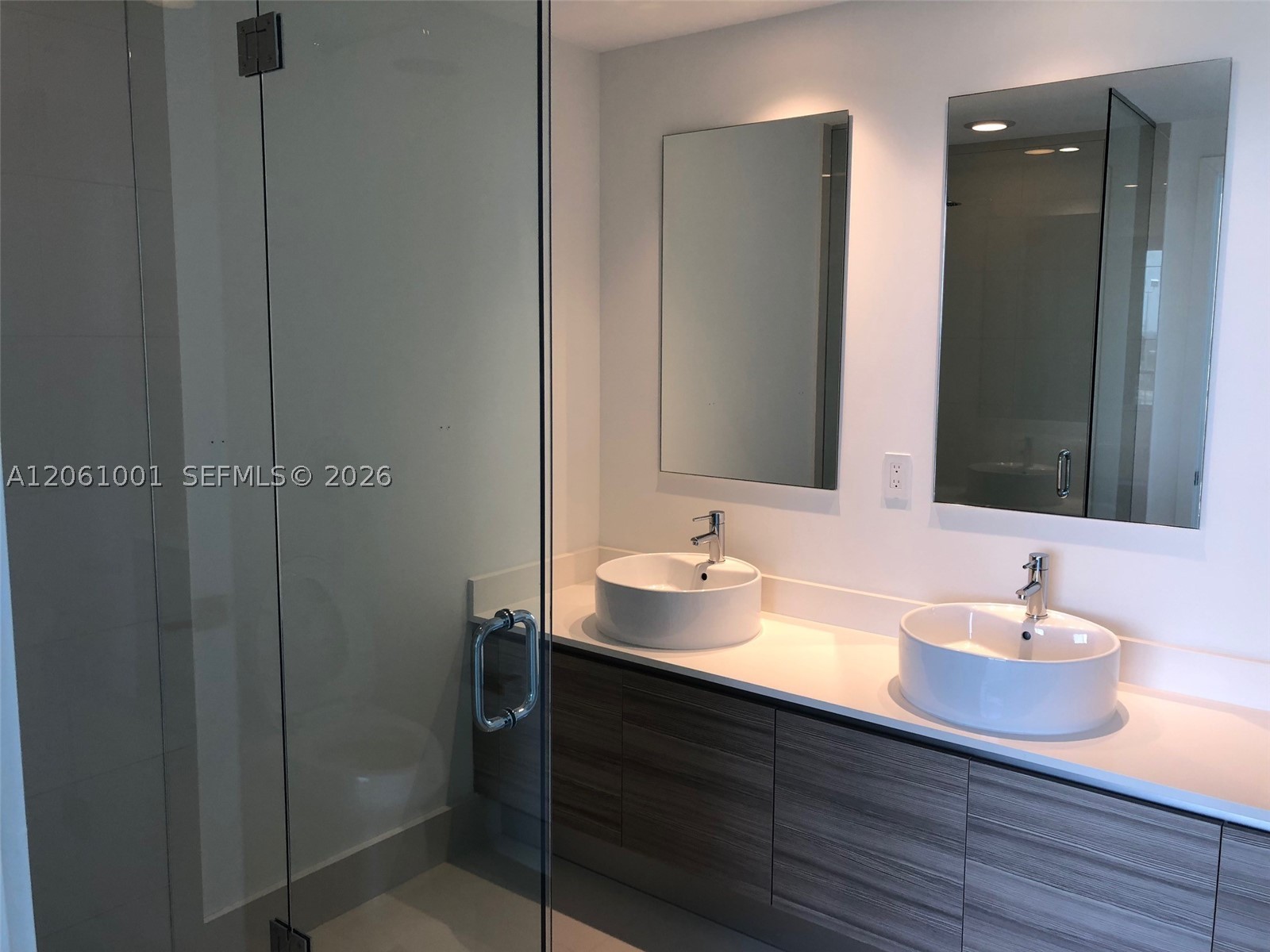 121 NE 34 ST #811, Miami FL 33137