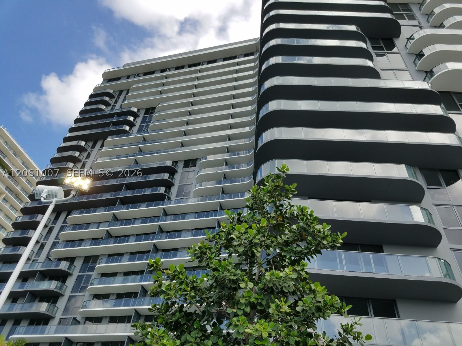 121 NE 34 ST #1702, Miami FL 33137