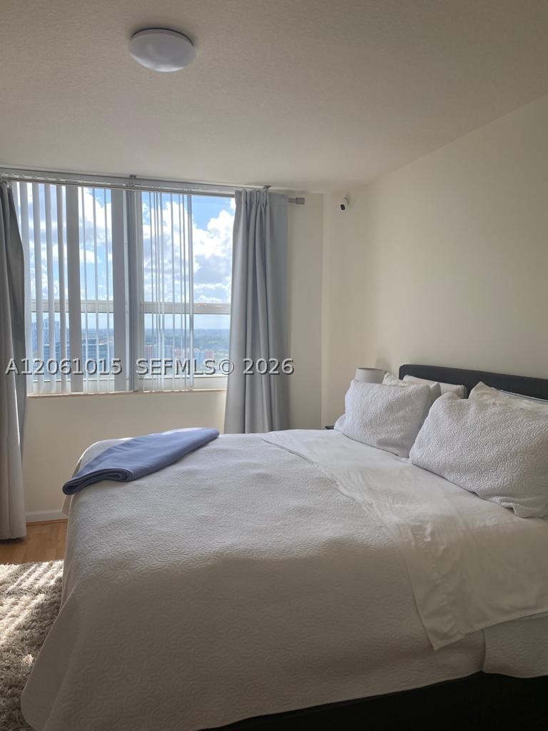 19501 W COUNTRY CLUB DR #2305, Aventura FL 33180