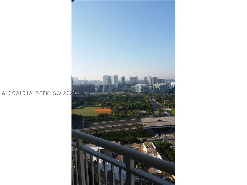19501 W COUNTRY CLUB DR #2305, Aventura FL 33180