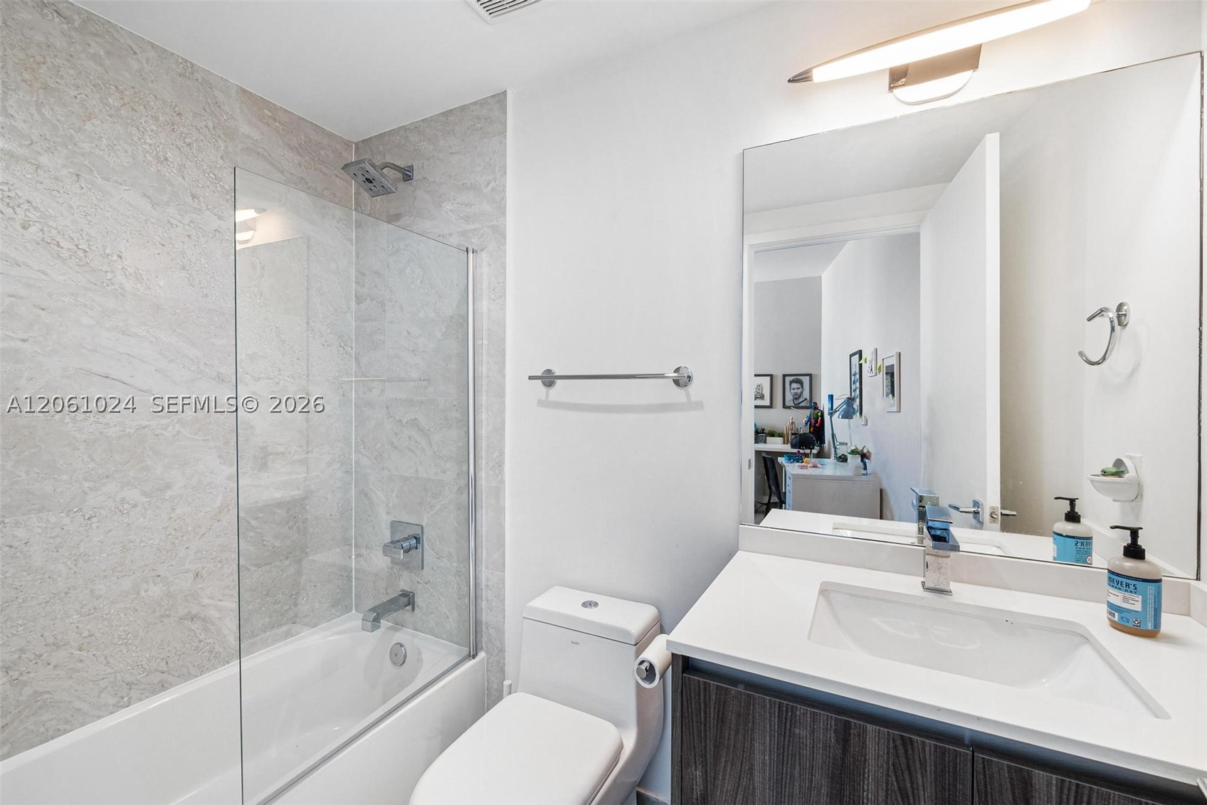 488 NE 18th St #401, Miami FL 33132
