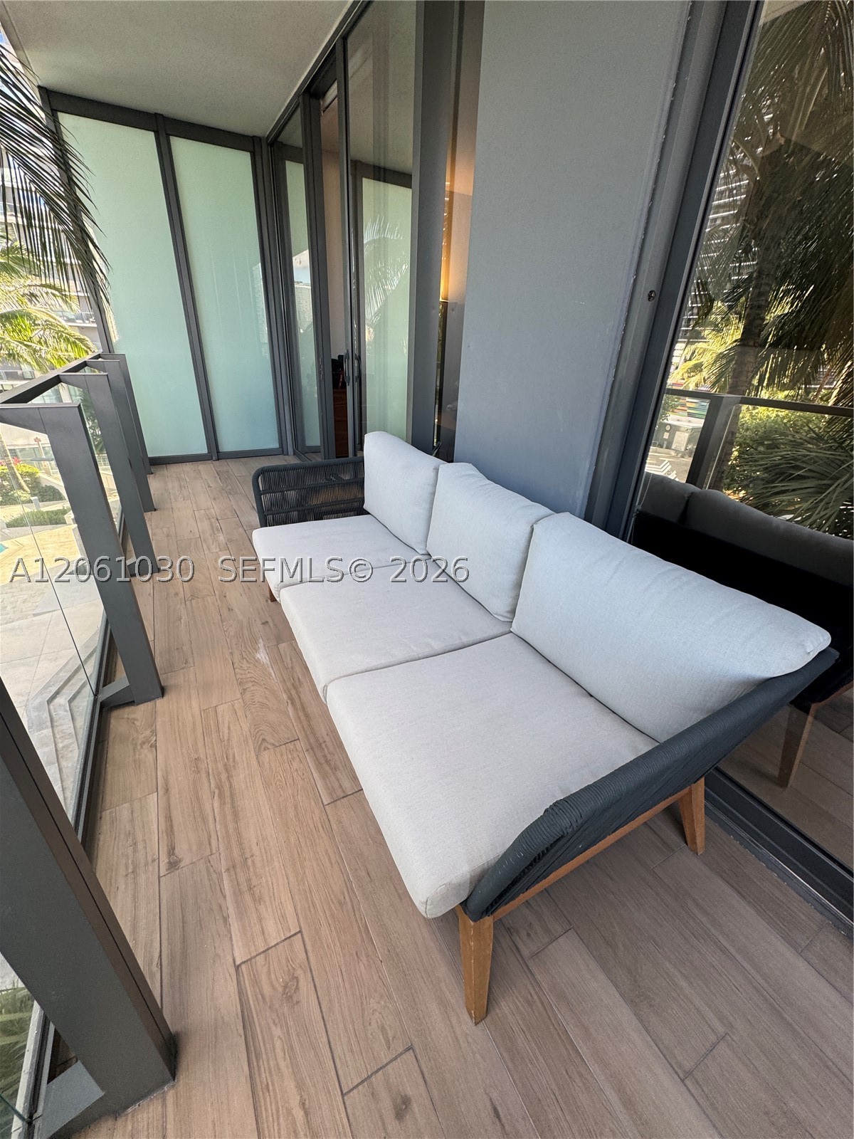 88 SW 7th St #805, Miami FL 33130