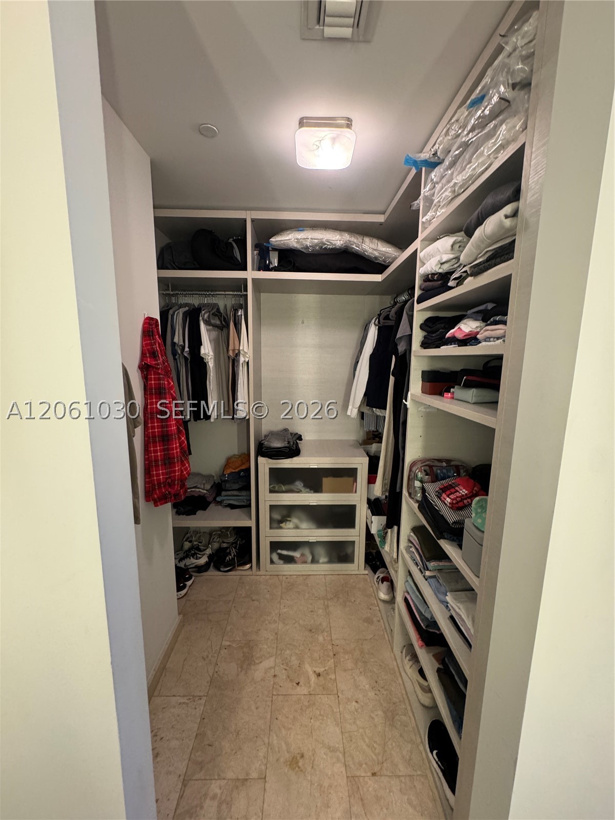 88 SW 7th St #805, Miami FL 33130