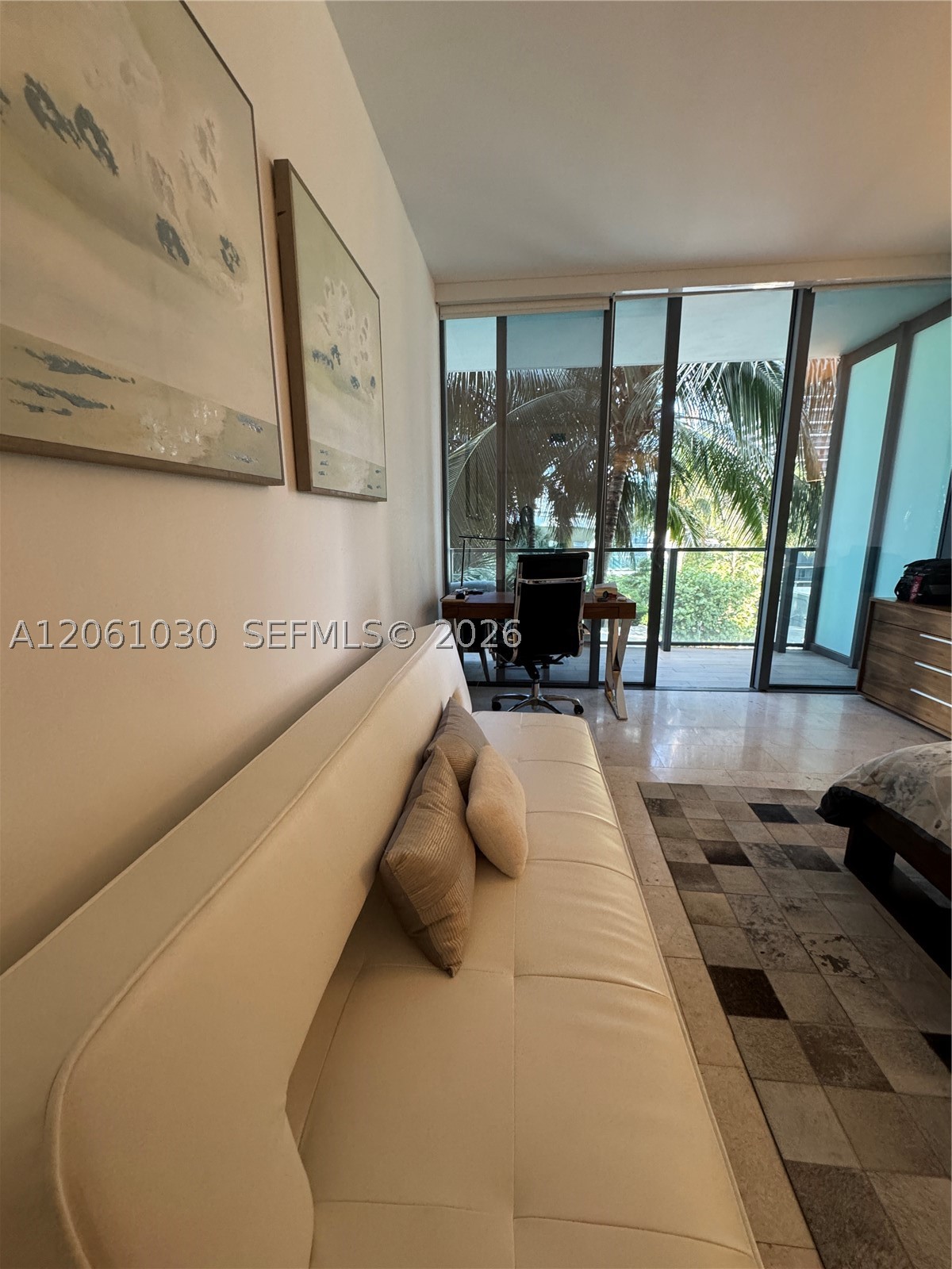 88 SW 7th St #805, Miami FL 33130