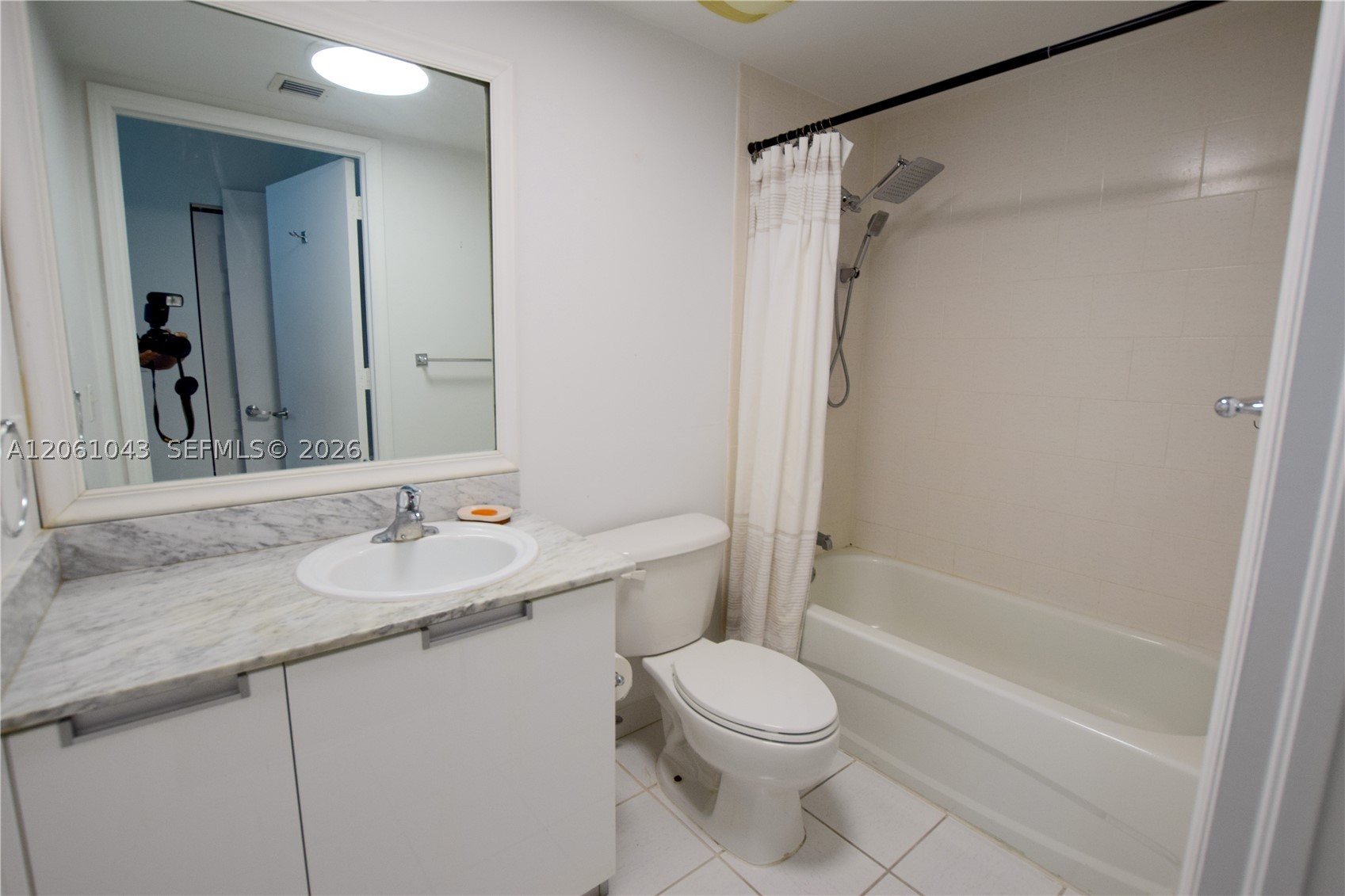 1881 79th St Cswy #1102, North Bay Village FL 33141