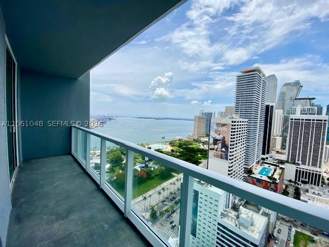 244 Biscayne Blvd #3307, Miami FL 33132