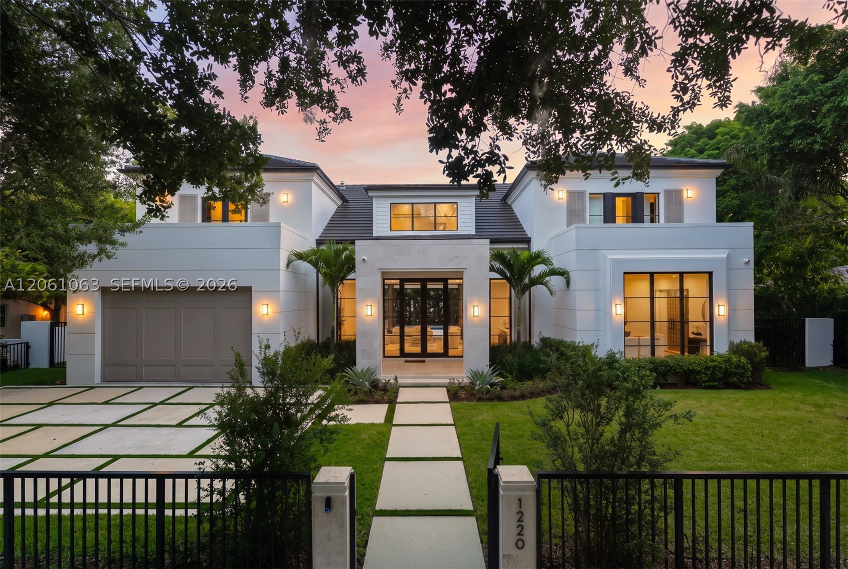 1220 S Alhambra Cir, Coral Gables FL 33146