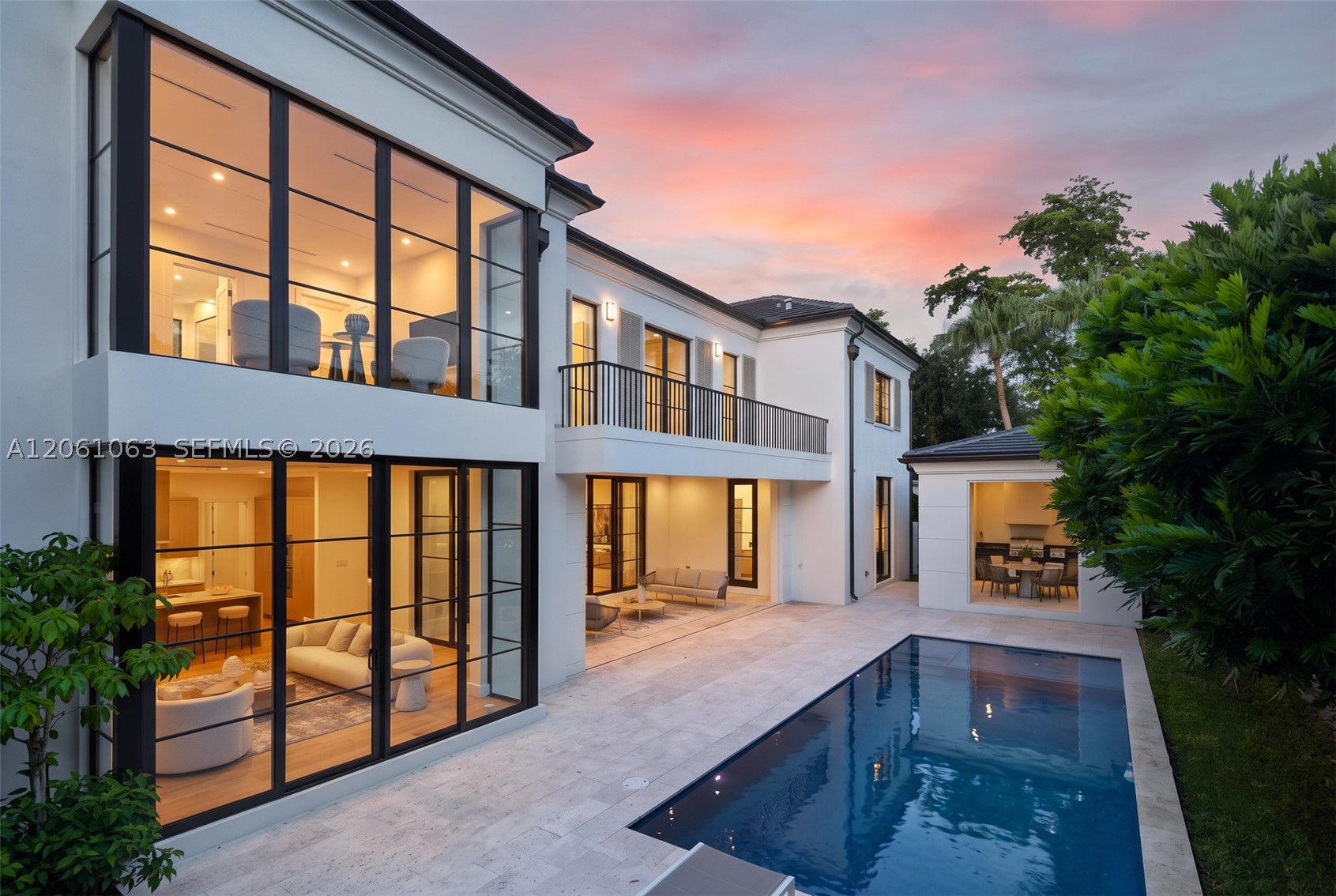 1220 S Alhambra Cir, Coral Gables FL 33146