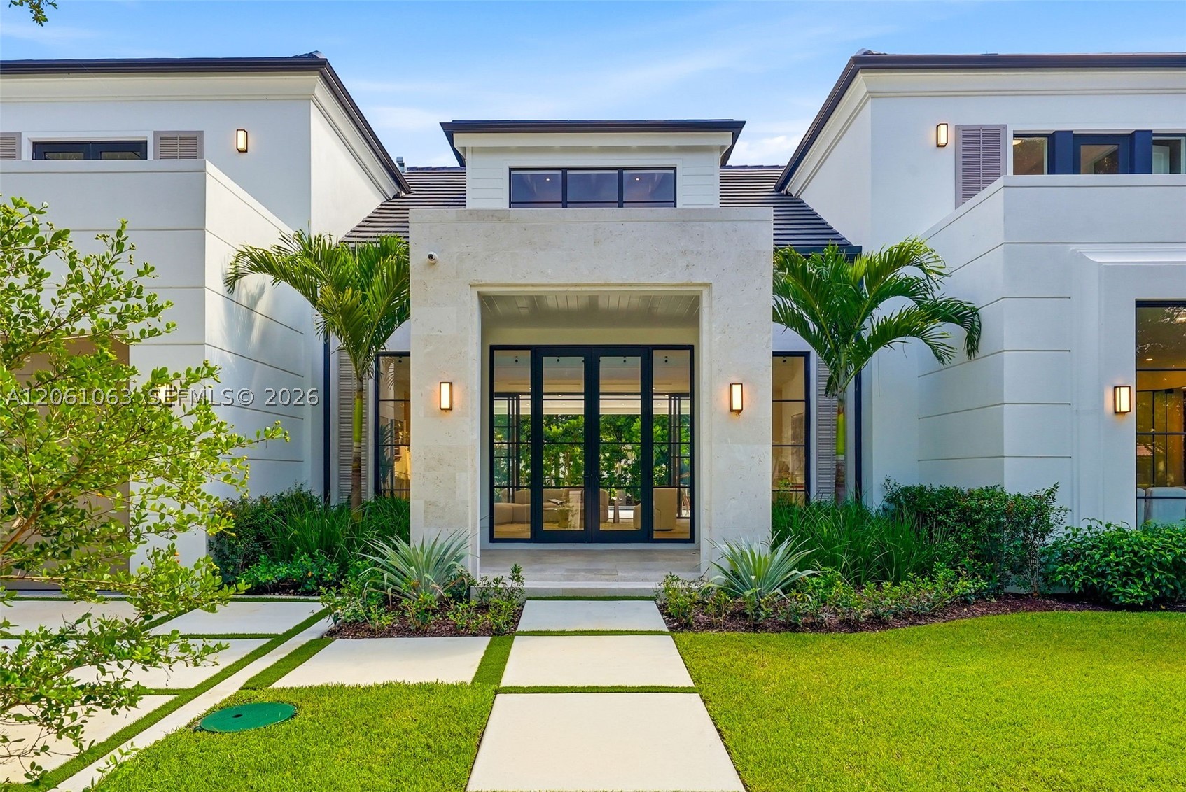 1220 S Alhambra Cir, Coral Gables FL 33146