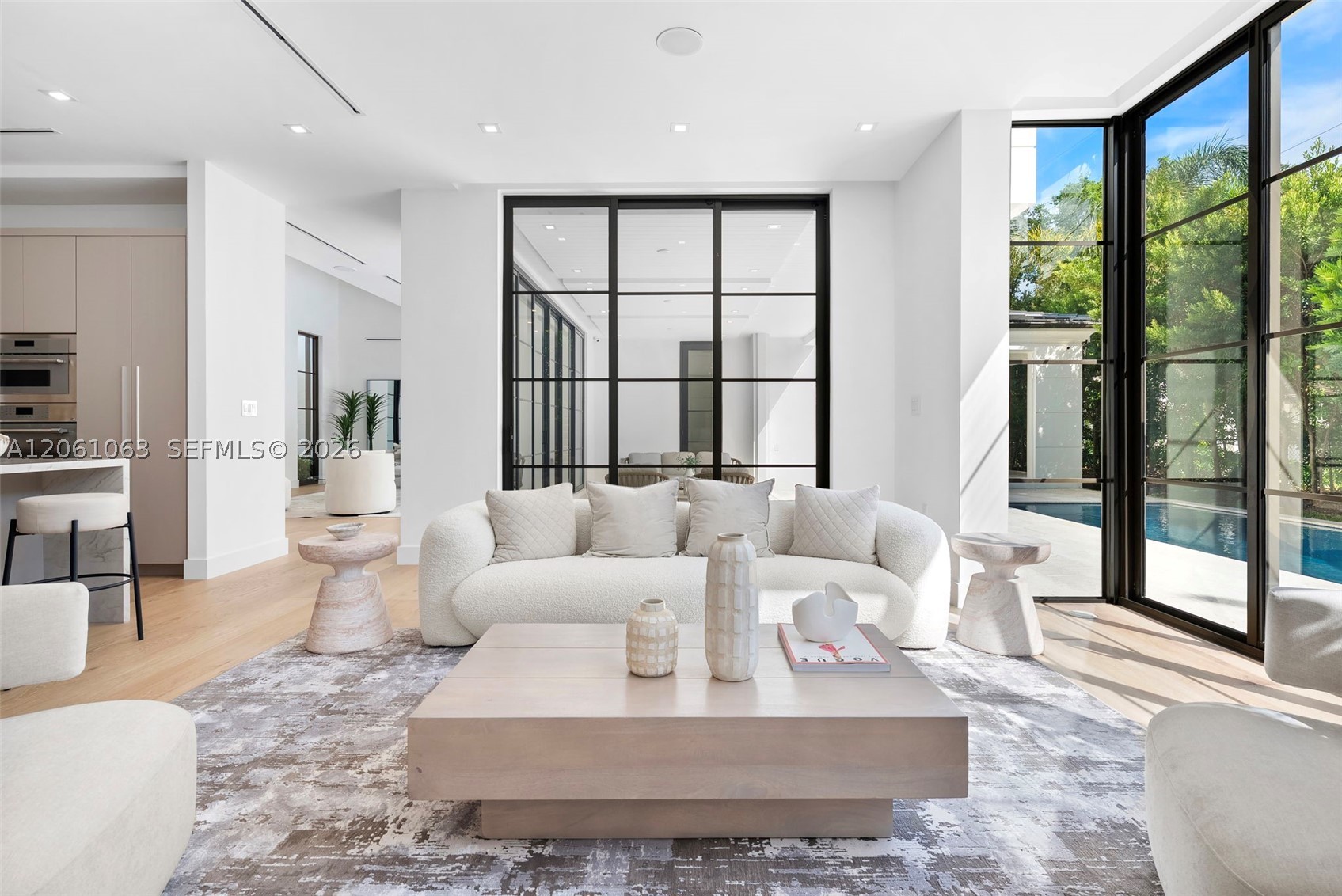 1220 S Alhambra Cir, Coral Gables FL 33146