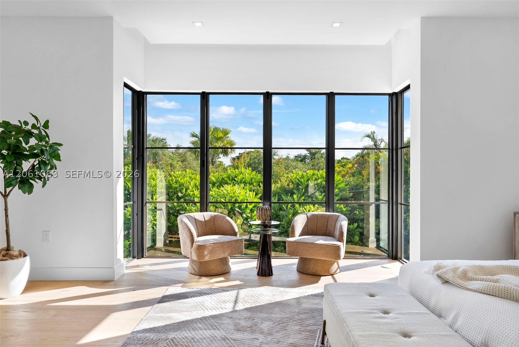 1220 S Alhambra Cir, Coral Gables FL 33146