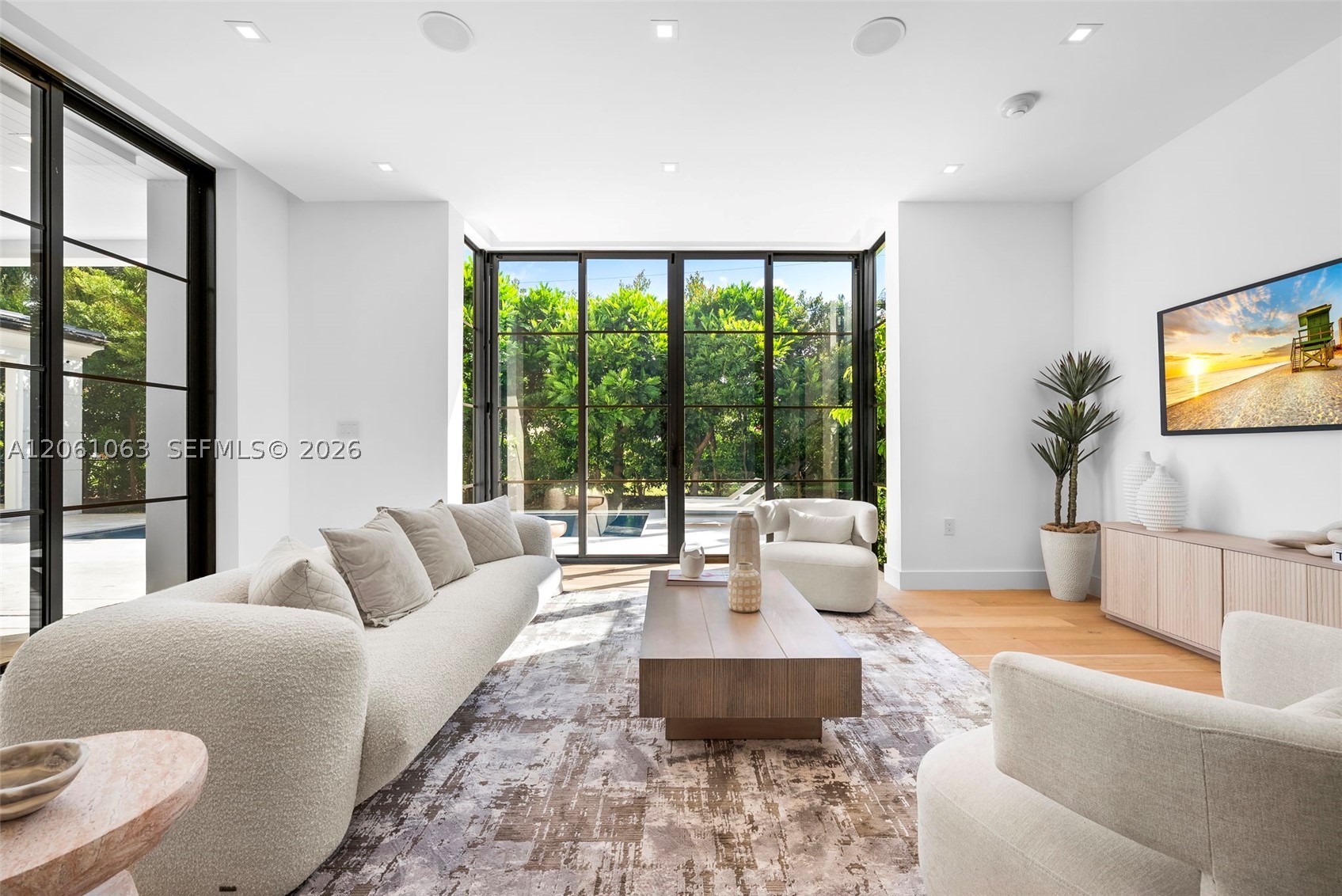 1220 S Alhambra Cir, Coral Gables FL 33146