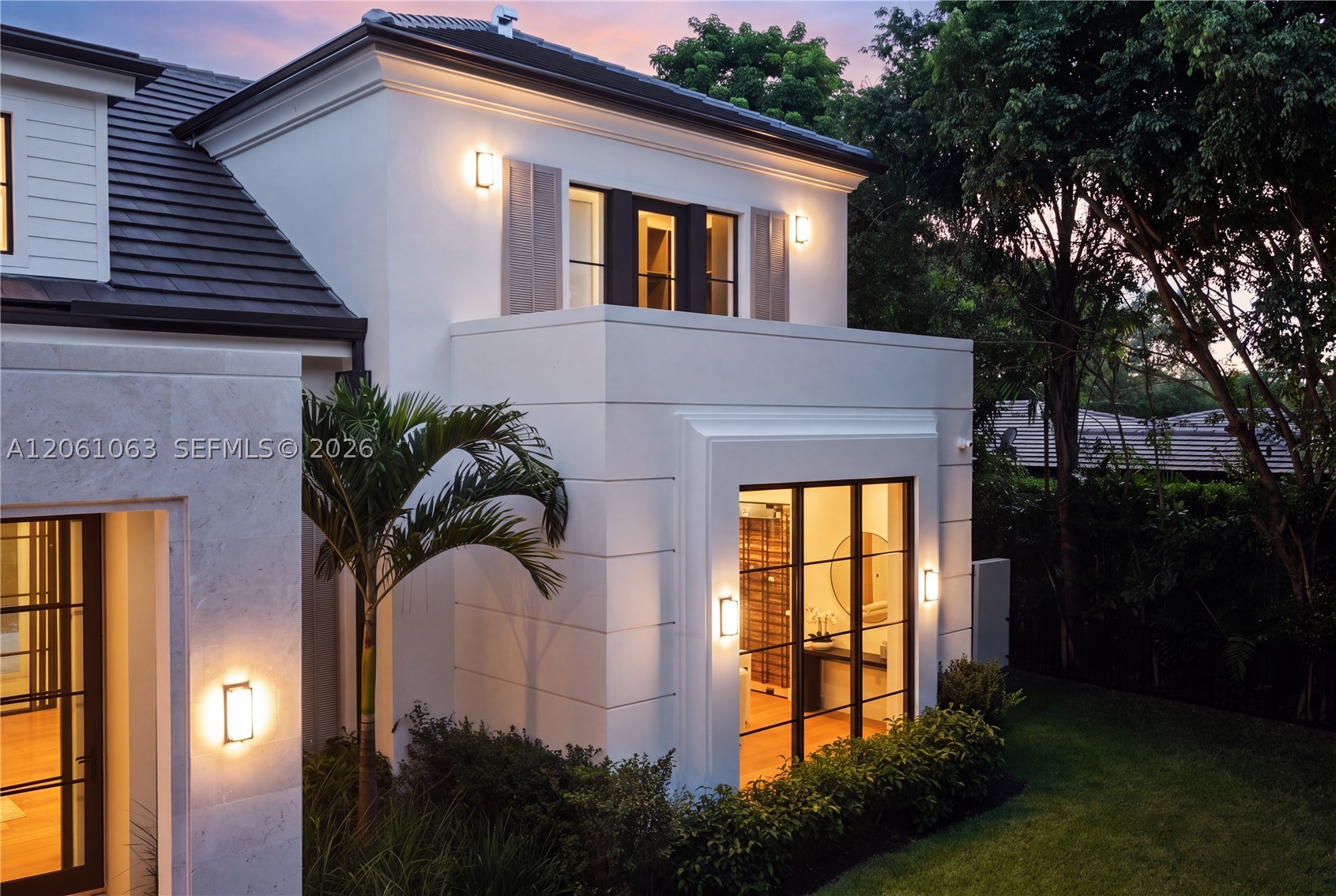 1220 S Alhambra Cir, Coral Gables FL 33146