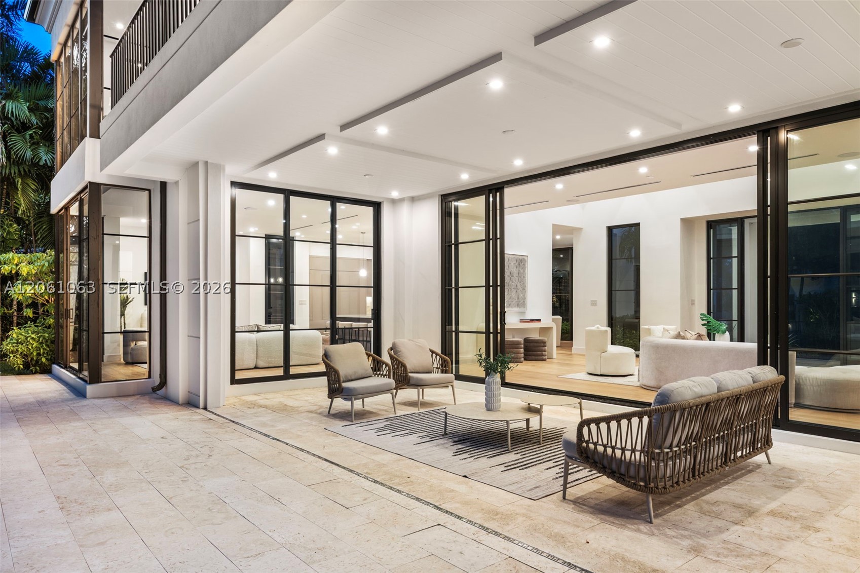 1220 S Alhambra Cir, Coral Gables FL 33146