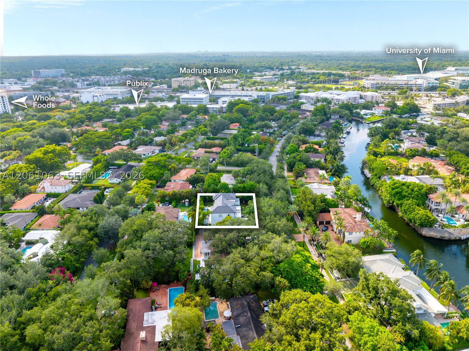 1220 S Alhambra Cir, Coral Gables FL 33146