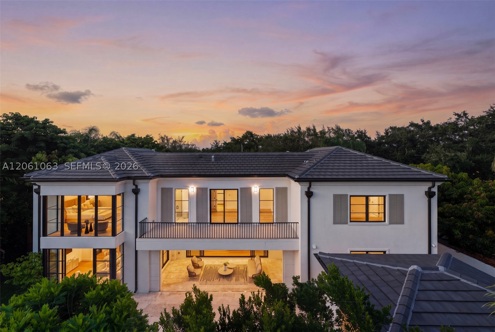 1220 S Alhambra Cir, Coral Gables FL 33146