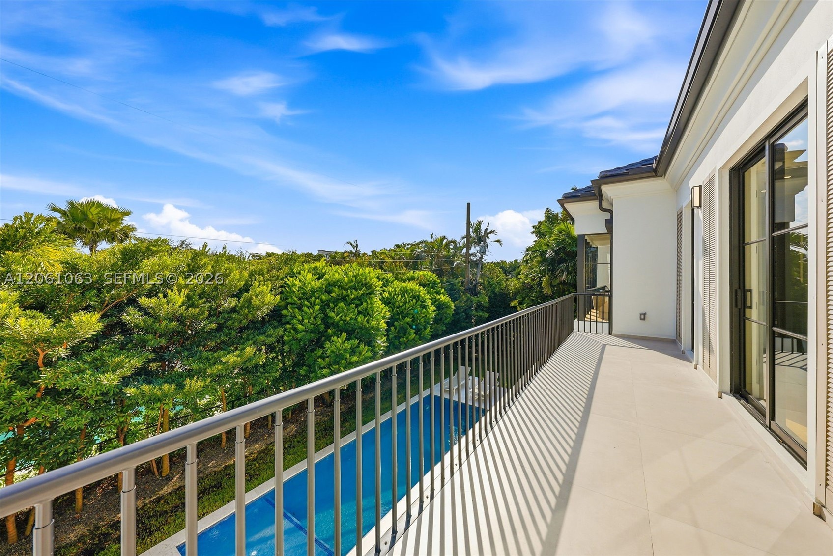 1220 S Alhambra Cir, Coral Gables FL 33146