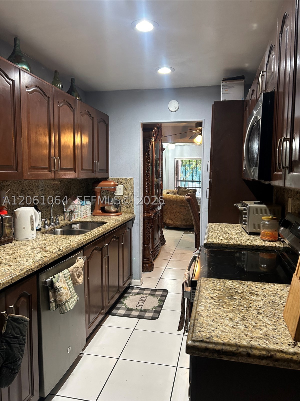 1653 NW 58th Ave #14, Lauderhill FL 33313