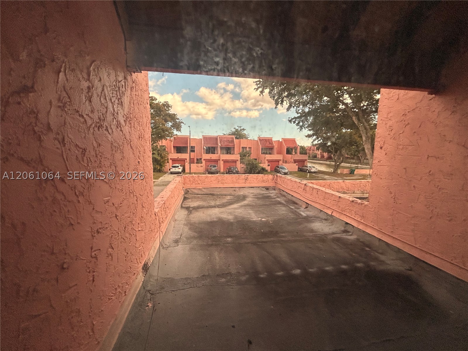 1653 NW 58th Ave #14, Lauderhill FL 33313